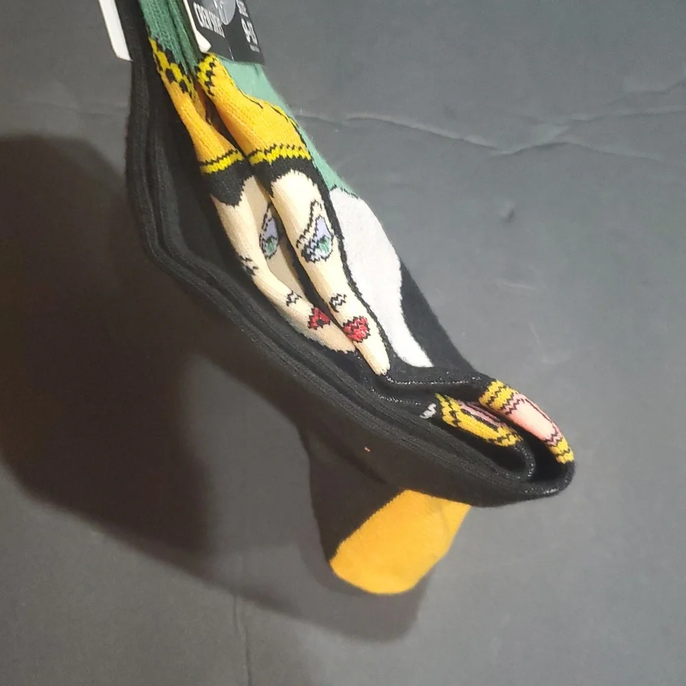 Disney's‎ Snowwhite the Evil Queen, Queen Grimhilde, crew socks, shoe size 9-13